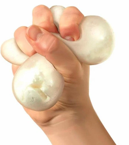 NeeDoh Snow Ball Crunch